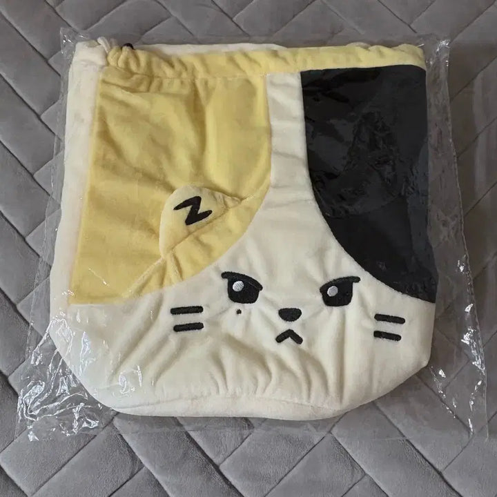 [BUNJANG] ZB1 (ZEROBASEONE) Ricky Linen String Pouch (Sealed) / (미개봉) 제베원 앤더블 리니니 스트링 파우치 복조리백 제로니 리키 양도
