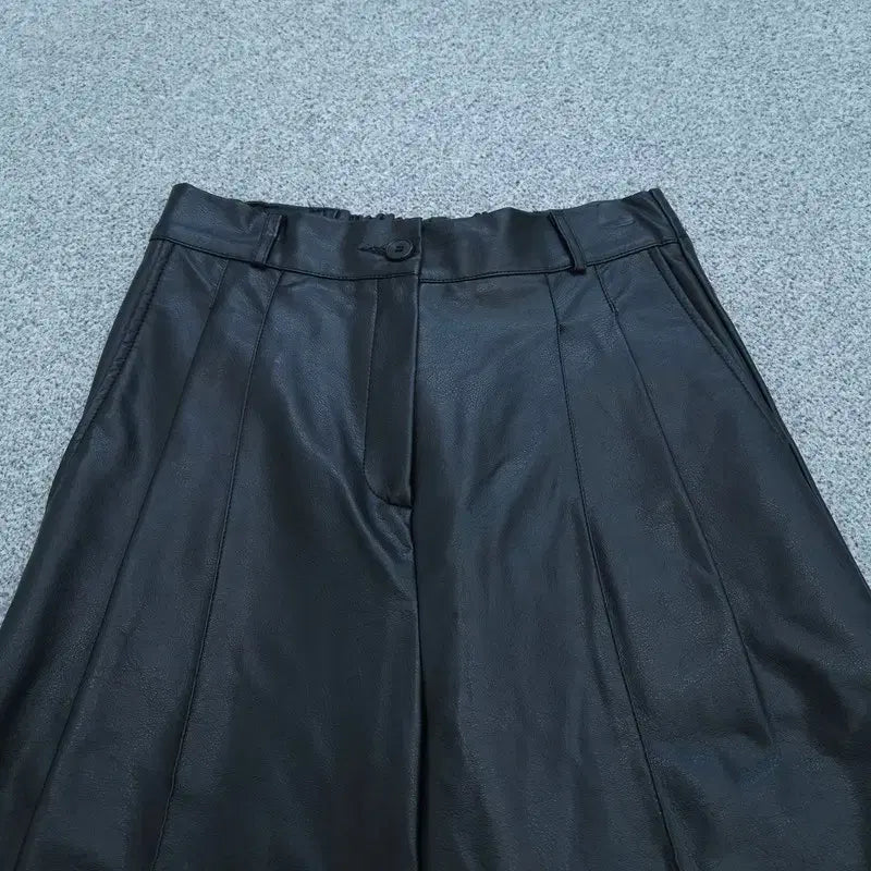 [BUNJANG] Vintage Leather Shorts / 빈티지 가죽 반바지 | 0504B36
