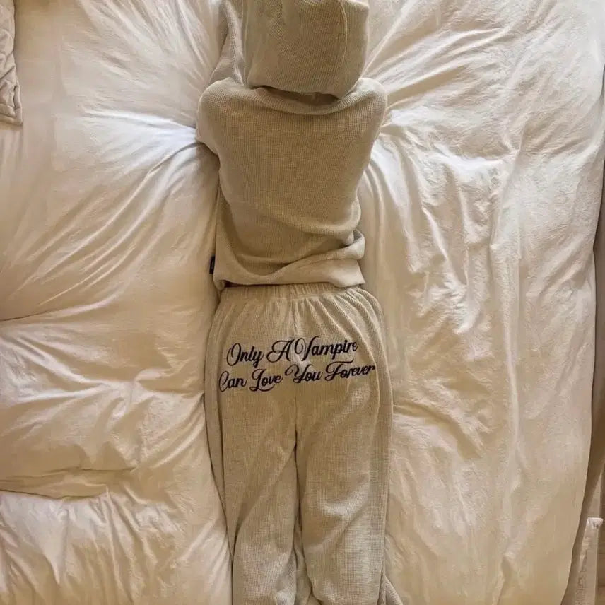 [BUNJANG] The Mysterious Hotel Waffle Pants (As worn by Iriit) / 더미스테리어스호텔 와플 팬츠 (아일릿 착용)