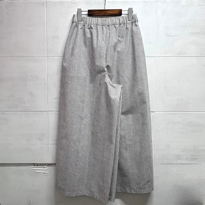 [BUNJANG] Wellbeing Stripe Wide Pants (Japan) / Wellbeing 스트라이프 와이드 팬츠 JPN