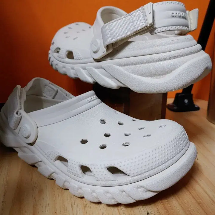 [BUNJANG] Crocs Sandals / 크록스 샌들(추천사이즈235)