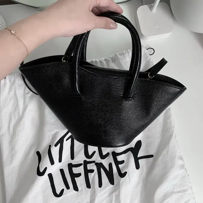[BUNJANG] Littlefeenah Tulip Bag Mini Black / 리클리프너 튤립백 미니
