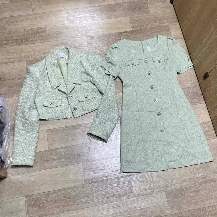 [BUNJANG] Pistachio Mint Tweed Jacket and Dress Set-up / 피스타치오 민트 트위드 자켓 원피스 세트 셋업 교신