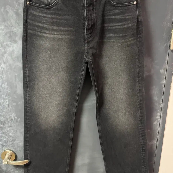 [BUNJANG] COER Canton Fly Straight Denim Pants M (Washed Black) / 쿠어 켄톤 플라이 스트레이트 데님 팬츠 M (워시드블랙)