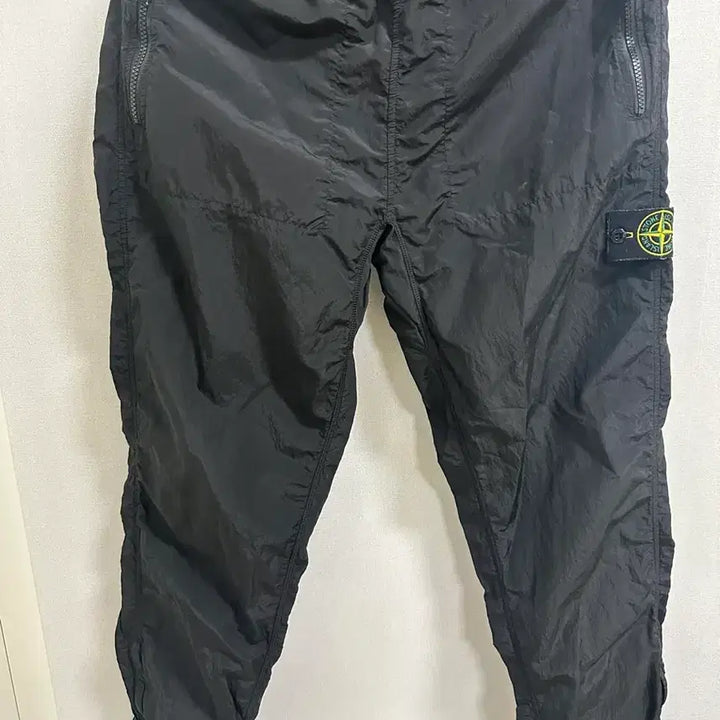 [BUNJANG] Stone Nylon Pants (Size L) / 스톤 나일론 팬츠 L사이즈