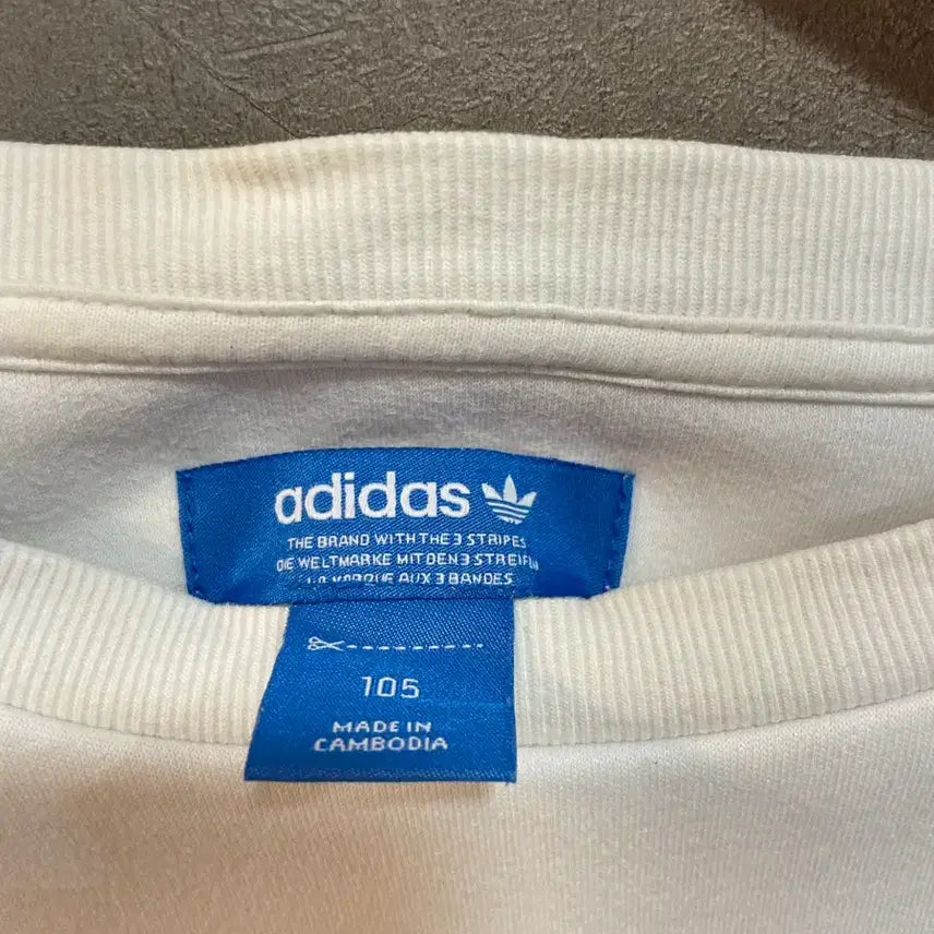 [BUNJANG] Adidas 105 Ivory Sweatshirt / 아디다스 105사이즈 아이보리 맨투맨