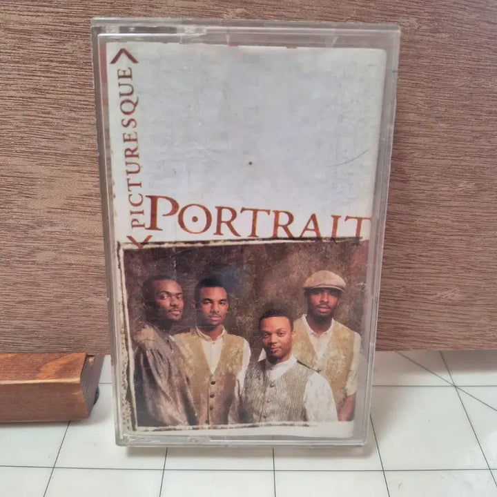 [BUNJANG] Portrait Picturesque Cassette Tape / 포트레이트 Portrait Picturesque 카세트테이프
