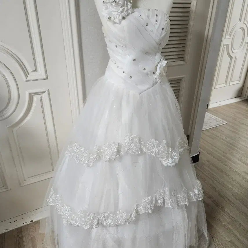 [BUNJANG] Wedding Dress Graduation Photo Dress / 판매)웨딩드레스 졸업사진드레스