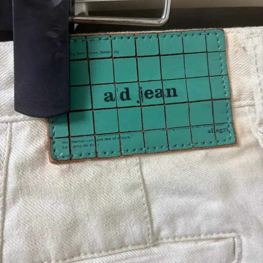 [BUNJANG] Allegri 23SS White Chino Denim Slacks / allegri 알레그리 23SS 화이트 치노 데님 슬랙스
