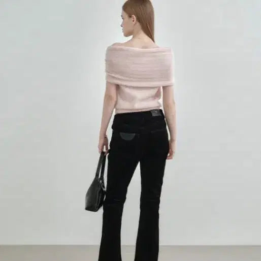 [BUNJANG] Mongdol Flower Alpaca Pink Off-Shoulder / 몽돌 플라워 알파카 핑크 오프숄더 (택도안뗀 새옷)