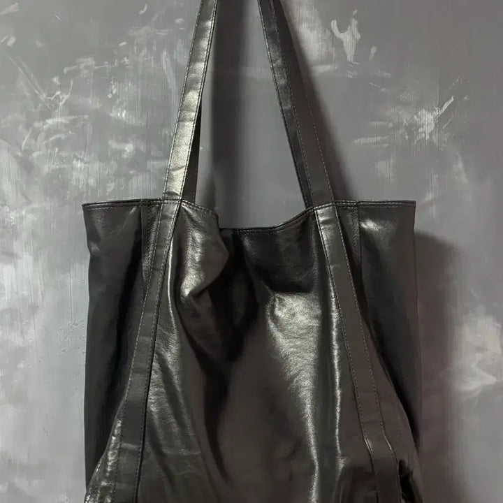 [BUNJANG] Haarchive 2-Way Faux Leather Shoulder Bag (Black) / 하아카이브 2웨이 포 레더 숄더백 (블랙)