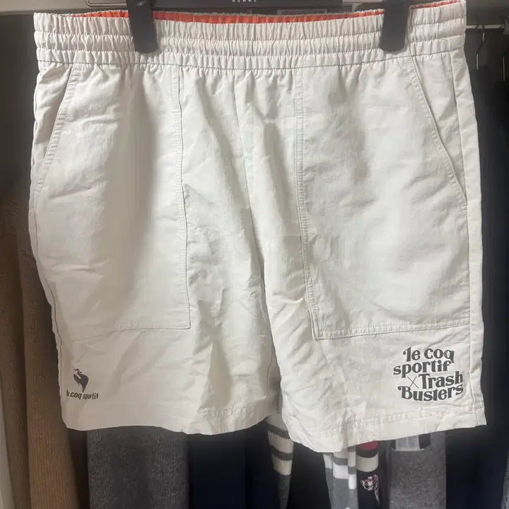 [BUNJANG] Le Coq Sportif x Trash Busters Nylon Shorts / 르꼬끄 스포르티브 트래쉬 버스터즈 반바지 90