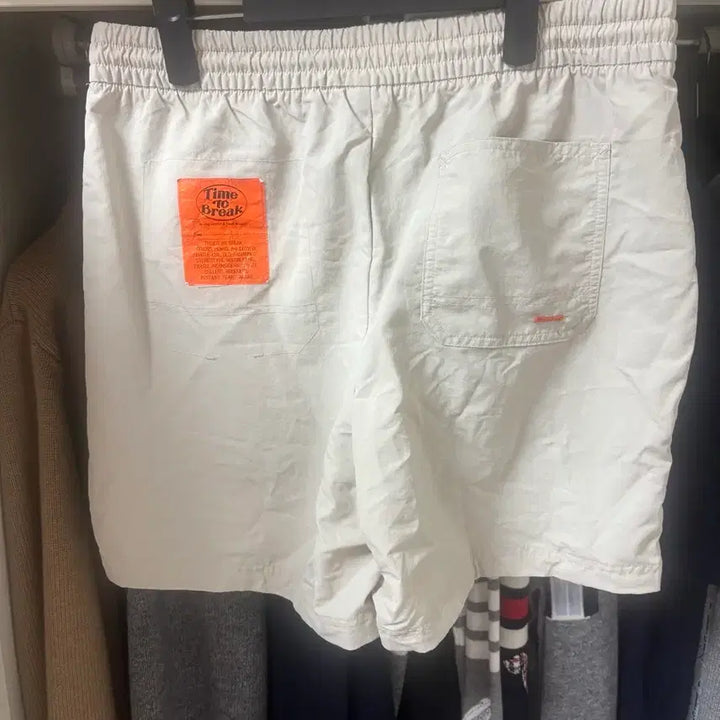 [BUNJANG] Le Coq Sportif x Trash Busters Nylon Shorts / 르꼬끄 스포르티브 트래쉬 버스터즈 반바지 90