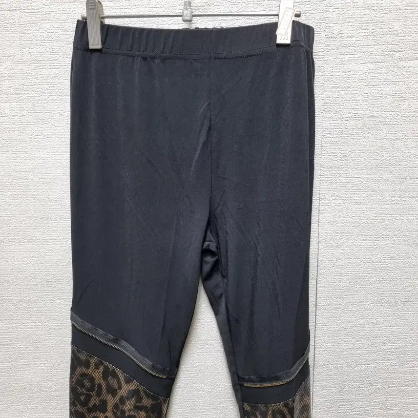 [BUNJANG] Leopard Print Zip Detail Leggings Pants / 바455 레깅스 바지