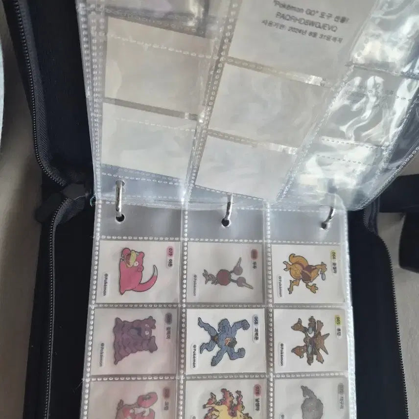 [BUNJANG] Pokemon Stickers (Ttibusil) ~90 pcs + Binder Set / 포켓몬 띠부씰 약 90장+보관함