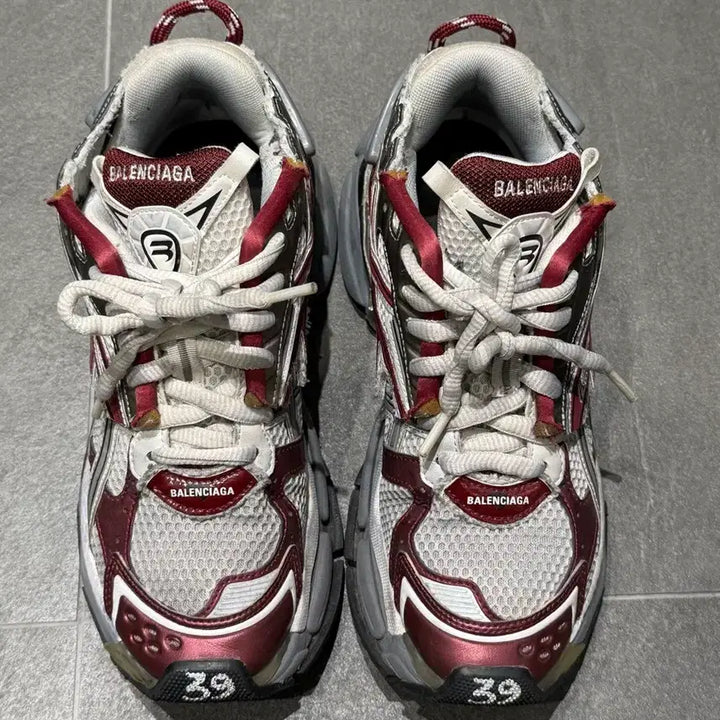 [BUNJANG] Balenciaga Runner Sneakers Burgundy EU39 / 발렌시아가 러너 스니커즈 버건디 EU39 팝니다