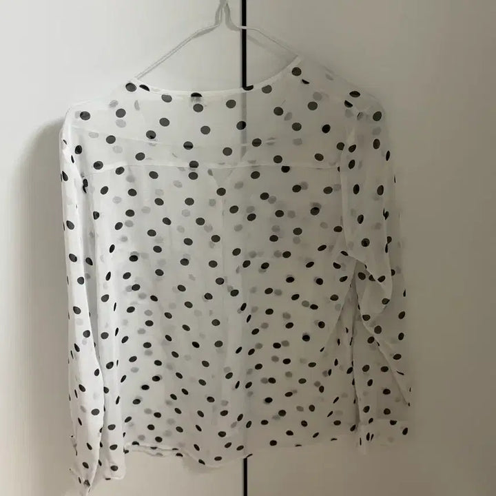 [BUNJANG] MIXXO White Black Dot Blouse / MIXXO 흰색 검정 도트 블라우스