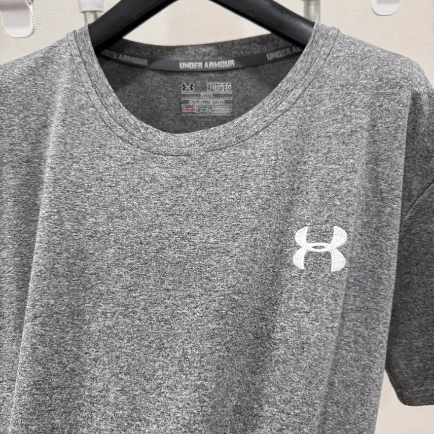 [BUNJANG] Under Armour Grey T-Shirt XL / 언더아머 반팔티 XL사이즈