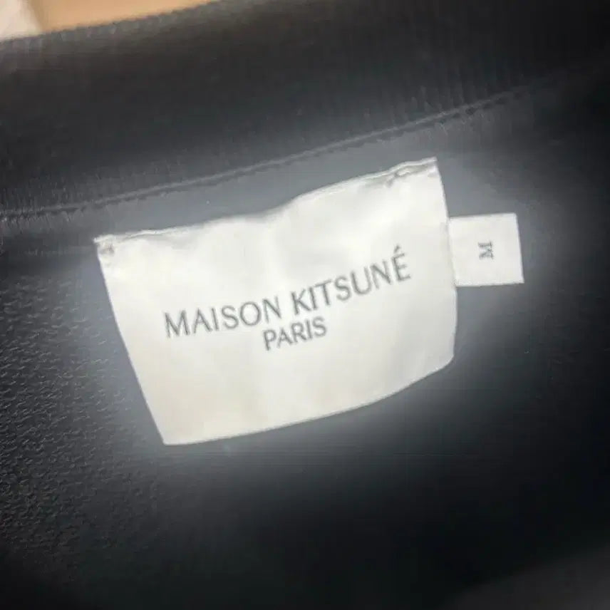 [BUNJANG] Maison Kitsuné Dressed Fox Patch Classic Sweatshirt Black / 메종 키츠네 드레스드 폭스 패치 클래식 맨투맨 블랙