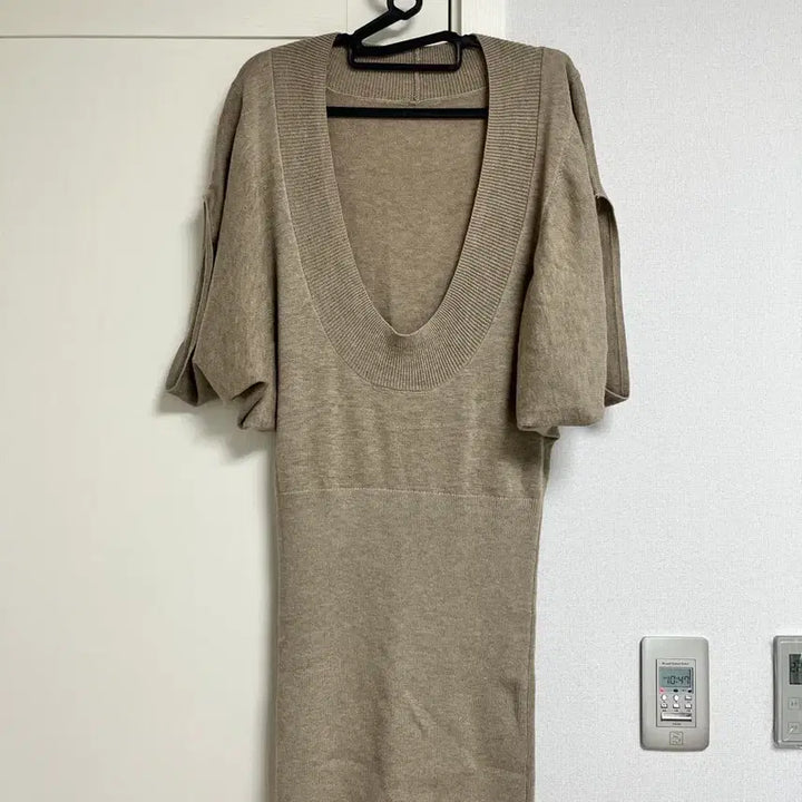 [BUNJANG] Imported Wool Cashmere Deep Neck Dolman Sleeve Knit / 수입 울캐시 딥넥 니트