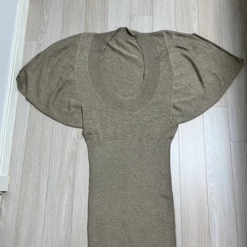 [BUNJANG] Imported Wool Cashmere Deep Neck Dolman Sleeve Knit / 수입 울캐시 딥넥 니트