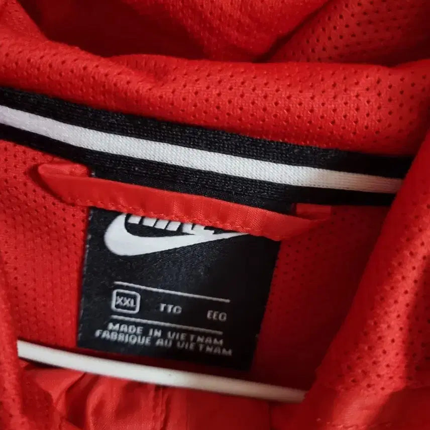 [BUNJANG] Nike Windbreaker Hoodie Red/White/Black XXL / 나이키 바람막이 후드 레드/화이트/블랙 사이즈XXL