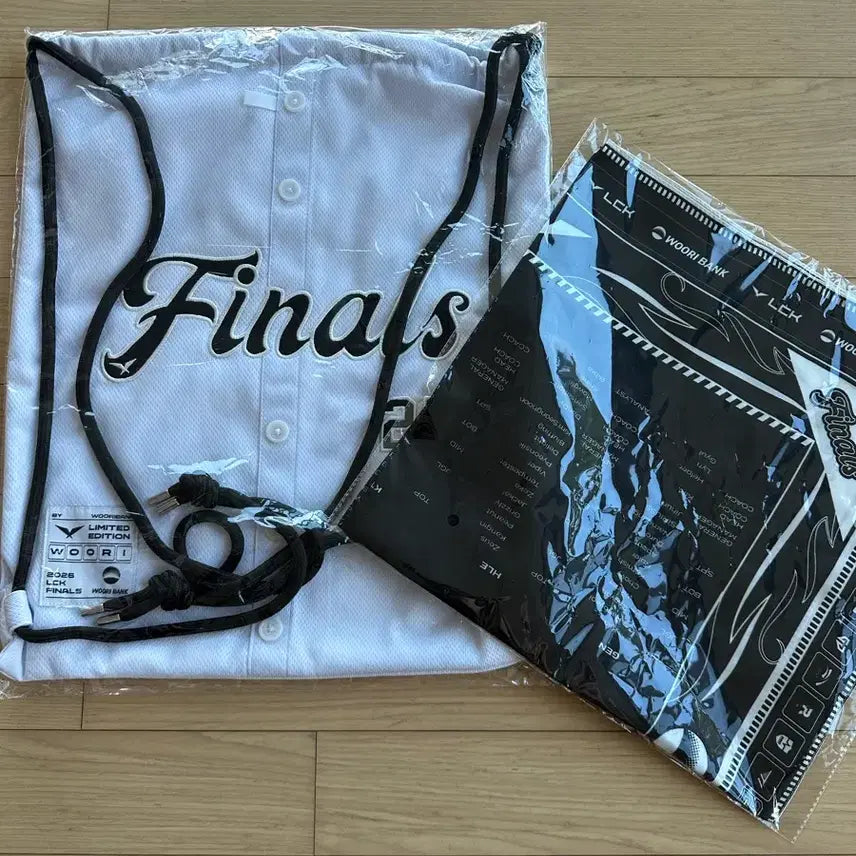 [BUNJANG] LCK Woori Bank Gym Sack / 25 LCK 짐색 + 반다나(검정) 우리은행 팔아요