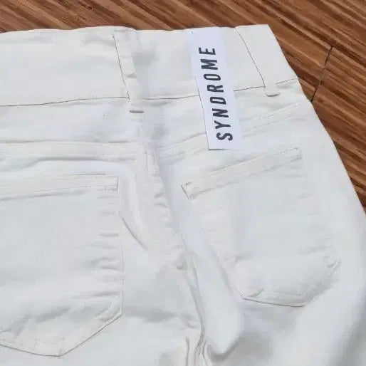 [BUNJANG] Syndrome High-Waisted Denim Pants Ivory / 새상품 아이보리 하이웨스트 데님 팬츠