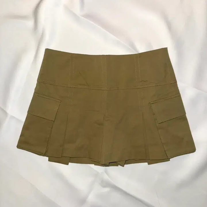 [BUNJANG] Zara Pleated Cargo Mini Skirt Shorts / 자라) 카고 플리츠 미니 스커트 반바지