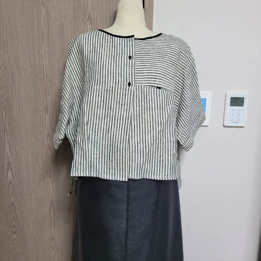 [BUNJANG] 100% Linen Striped Blouse / 린넨100% 줄무늬 블라우스