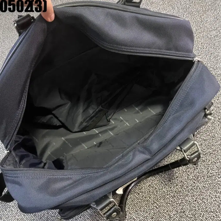[BUNJANG] Mercedes-Benz Shoulder Bag / 벤츠 가방 0502