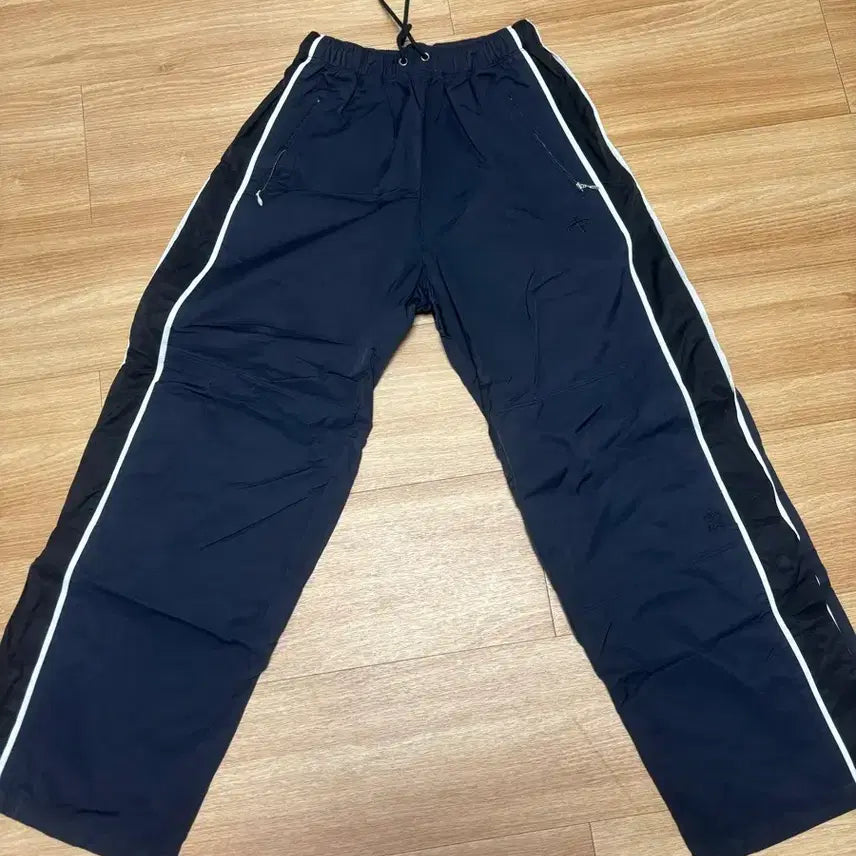 [BUNJANG] Polilou 1011 Gallery Track Pants Dark Navy / 폴리테루 1011 갤러리 트랙팬츠 다크네이비