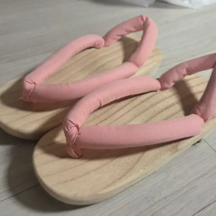[BUNJANG] Nezuko Pink Geta Sandals / (급전)네즈코 게다(분홍색/핑크색 게다)235 운미 1.0