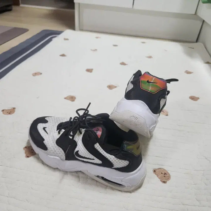 [BUNJANG] Nike Air Max 200 Sneakers (US 7, 240) / 나이키 에어맥스 200 (US 7) 240