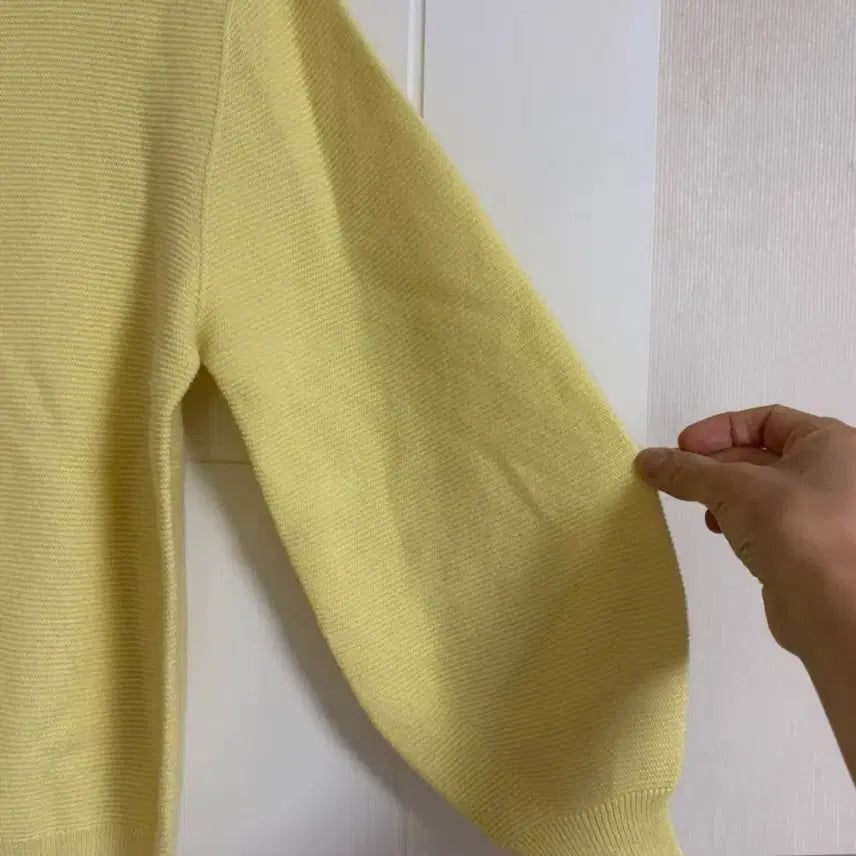 [BUNJANG] Untitled Yellow Roundneck Knit M / Untitled 옐로우 라운드넥 니트