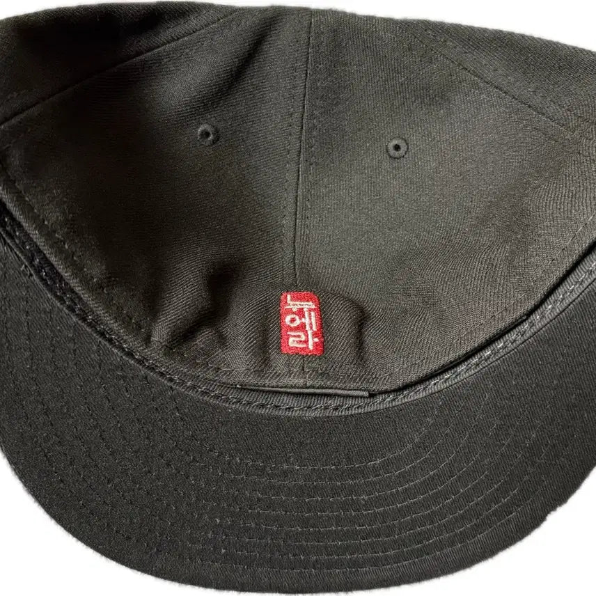 [BUNJANG] New Era 7 1/2 "Follow In Bukchon" Cap / 팔로 인 북촌 뉴에라 7 1/2