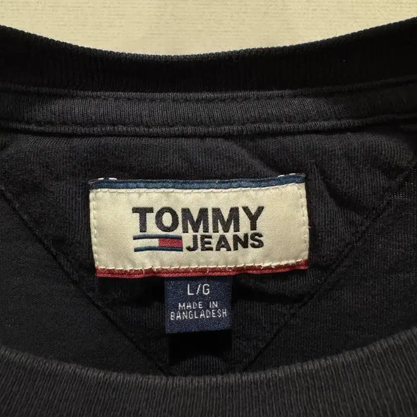 [BUNJANG] Tommy Hilfiger T-Shirt Size L / 타미힐피거 반팔티 L사이즈
