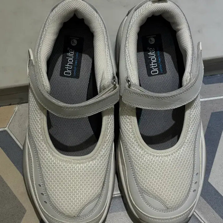 [BUNJANG] Honsbi Darling Harbour Mary Jane Sneakers Off White / 혼스비 달링하버 오프화이트