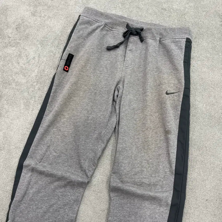 [BUNJANG] Nike Grey Training Pants / L 나이키 회색 트레이닝 팬츠