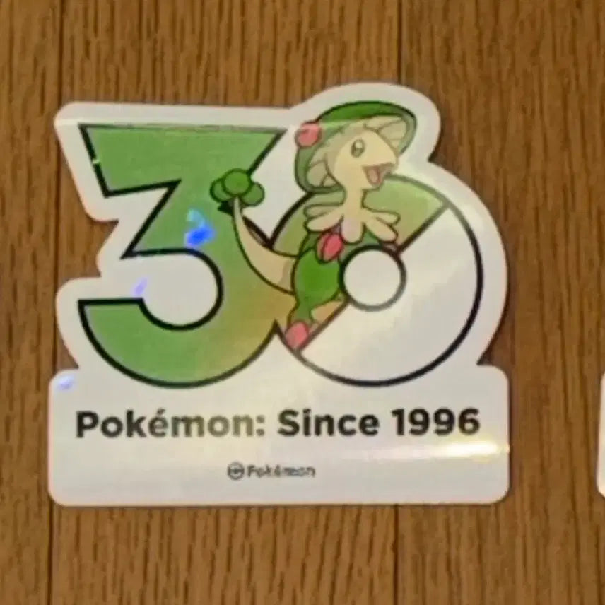 [BUNJANG] Pokemon 30th Anniversary Pop-up Store Logo Sticker - Ralts / 디헤드 미라이돈 테라파고스 포켓몬 30주년 팝업 로고스티커 스티커