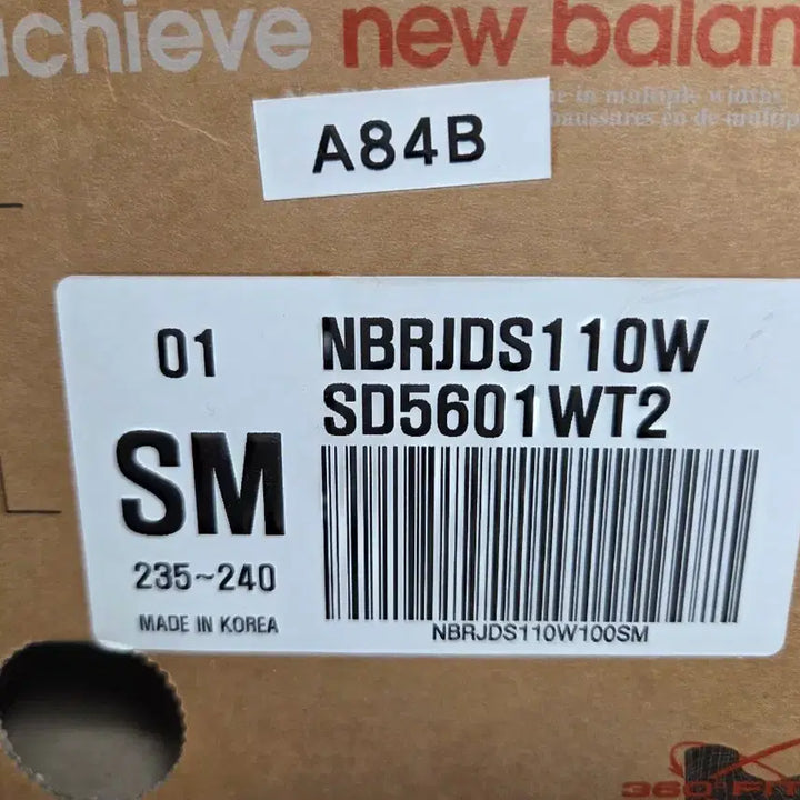 [BUNJANG] New Balance Flip Flops White SM Size / 뉴발란스 플립플랍 화이트 SM사이즈 새상품