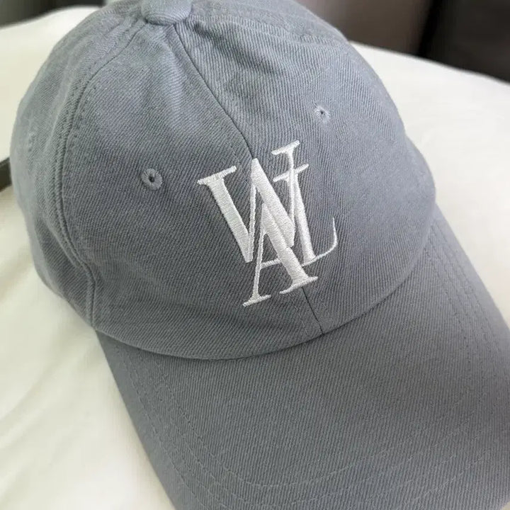 [BUNJANG] Wooralong Dusty Blue Ball Cap / 우알롱 볼캡 모자 더스티블루