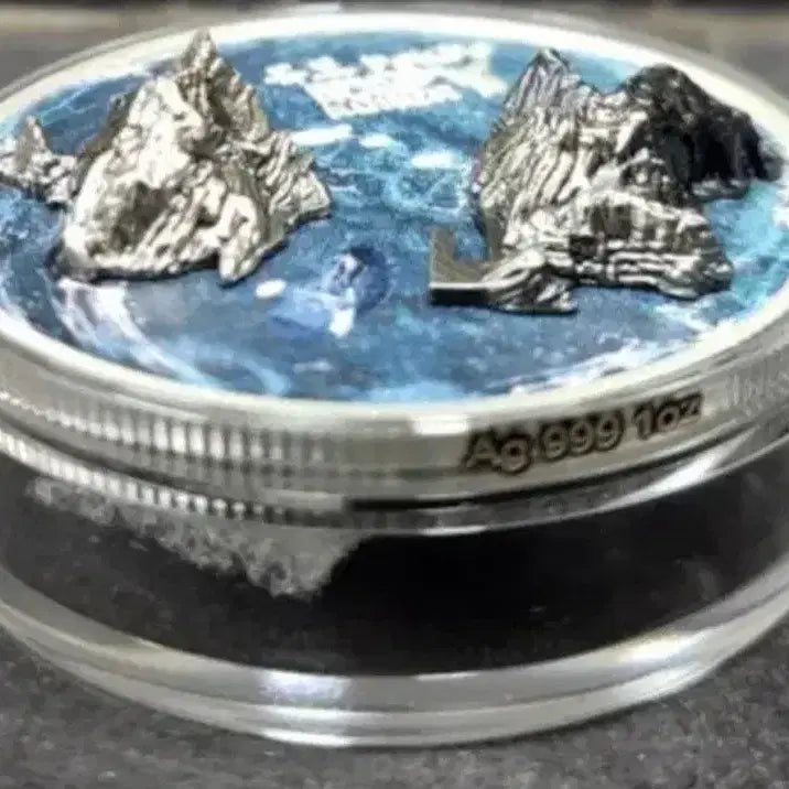 [BUNJANG] Cameroon 2025 Dokdo 3D Relief Gilded 1oz 99.9% Silver Coin / 2025년 카메룬 독도 3D 입체 금박 색채 1온스 999% 은화
