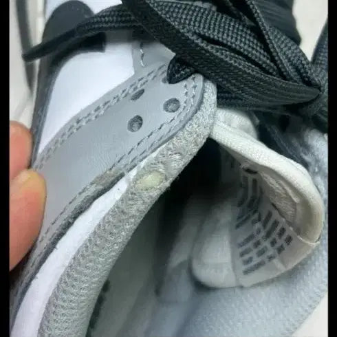 [BUNJANG] Nike Dunk Low Grey/White Sneakers / 나이키 덩크 로우 그레이/화이트