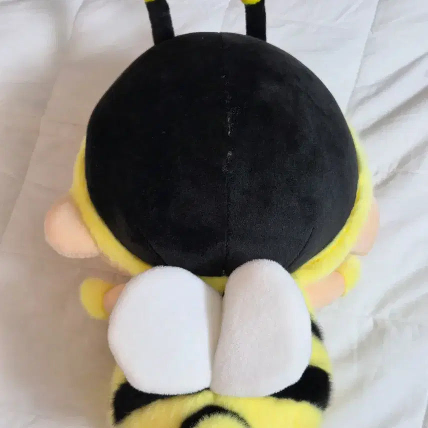 [BUNJANG] Crayon Shin-chan Bee Plush (Medium, 28cm) / [새상품] 꿀벌 짱구 중형 (28cm) 인형