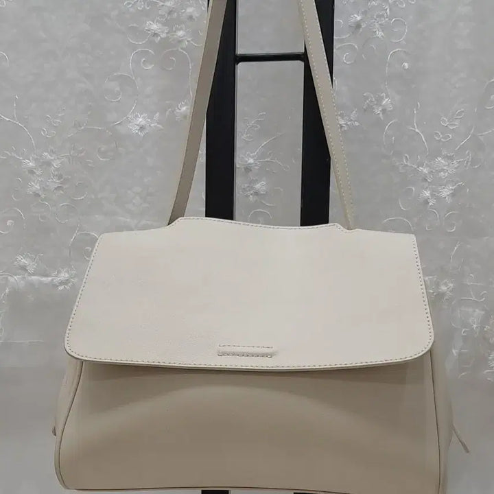 [BUNJANG] MINTIZ Luxury Shoulder Bag / MINTIZ  LUXURY  숄더백