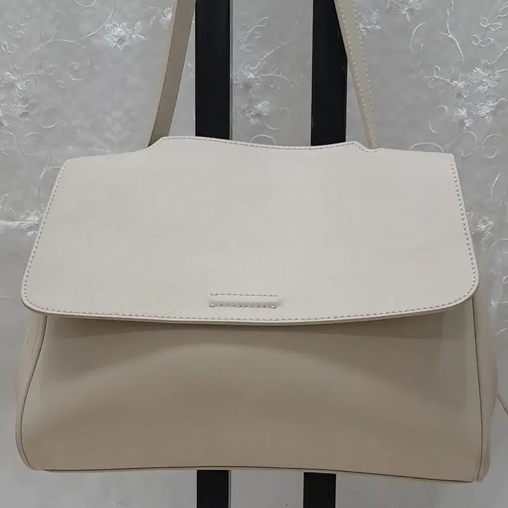 [BUNJANG] MINTIZ Luxury Shoulder Bag / MINTIZ  LUXURY  숄더백