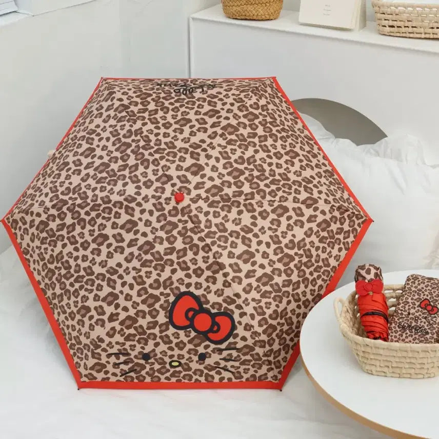 [BUNJANG] Sanrio Hello Kitty Leopard 5-Section Automatic Umbrella / 신상 산리오 레오파드 헬로키티 5단 양우산 새상품