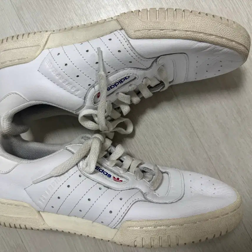 [BUNJANG] Adidas Sneakers White Size 235 / 아디다스 운동화 235