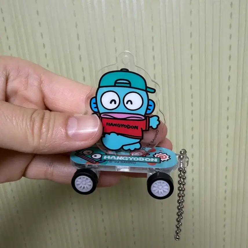 [BUNJANG] Hangyodon Skateboard Keychain / Figure / 한교동 스케이트 보드 키링(피규어로도 사용가능)